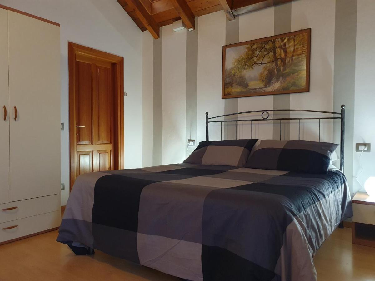 Appartamenti Vacanze E Camere Roccetta Fiorita Петтенаско Номер фото